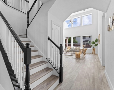 10909 River Plantation Dr - Photo Thumbnail 12