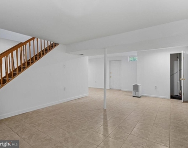 12204 Stanfield Court - Photo Thumbnail 38