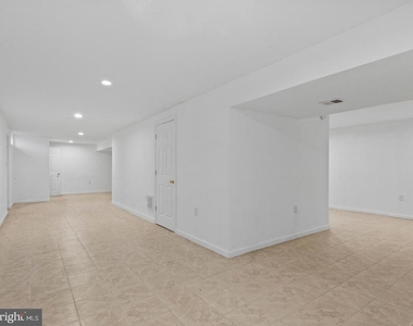12204 Stanfield Court - Photo Thumbnail 37