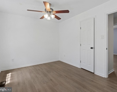 12204 Stanfield Court - Photo Thumbnail 26