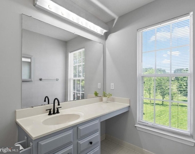 12204 Stanfield Court - Photo Thumbnail 23
