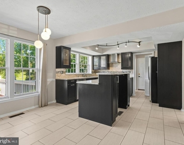 12204 Stanfield Court - Photo Thumbnail 12