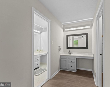 12204 Stanfield Court - Photo Thumbnail 22