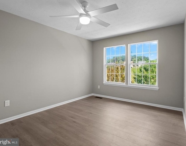 12204 Stanfield Court - Photo Thumbnail 30