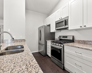 160 Prairie Springs Loop - Photo Thumbnail 12