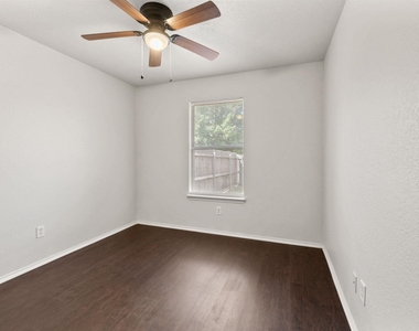 160 Prairie Springs Loop - Photo Thumbnail 22