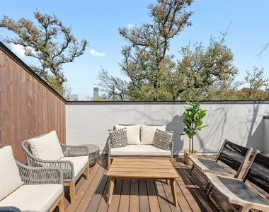 1225 Hillside Ave - Photo Thumbnail 24
