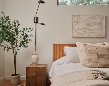1225 Hillside Ave - Photo Thumbnail 11