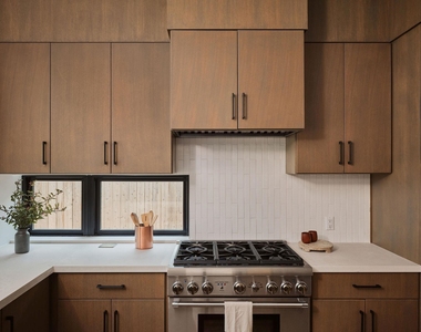 1225 Hillside Ave - Photo Thumbnail 6