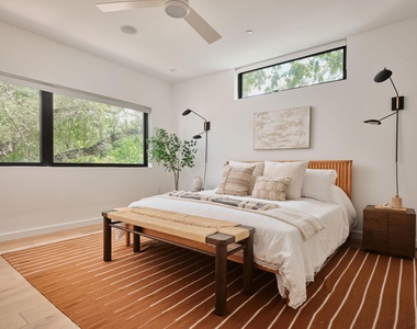 1225 Hillside Ave - Photo Thumbnail 10