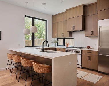 1225 Hillside Ave - Photo Thumbnail 2