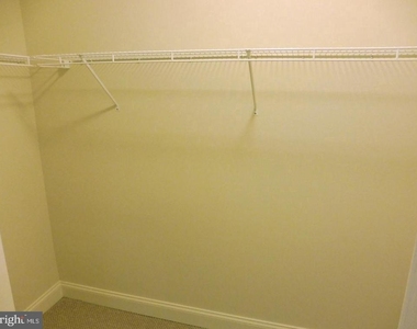 38 Maryland Avenue - Photo Thumbnail 7