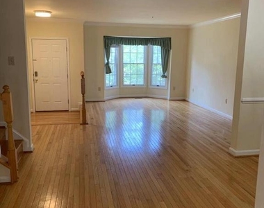 19027 Steeple Place - Photo Thumbnail 2