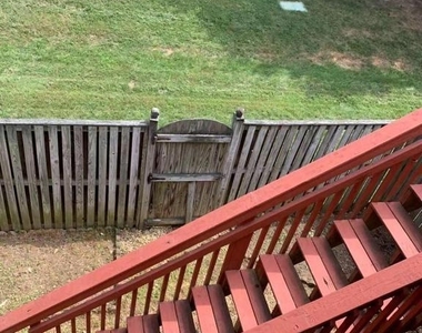 19027 Steeple Place - Photo Thumbnail 21
