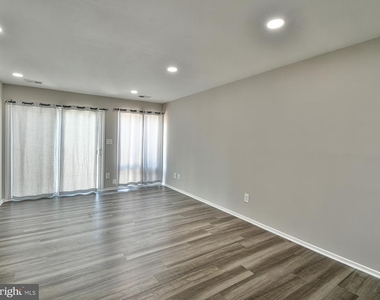 10216 Ridgeline Drive - Photo Thumbnail 3