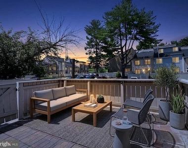 10216 Ridgeline Drive - Photo Thumbnail 20