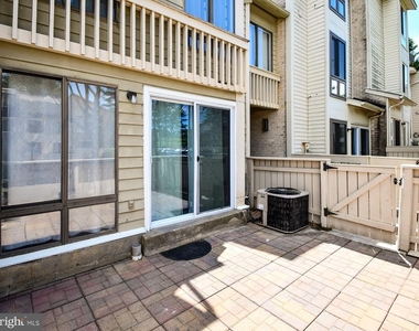 10216 Ridgeline Drive - Photo Thumbnail 18