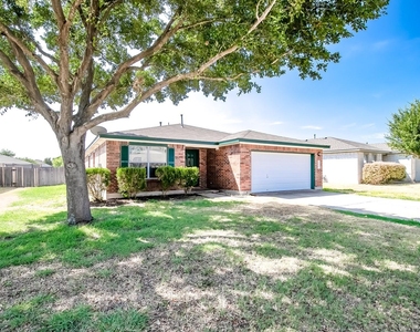 602 Mccarthur Dr - Photo Thumbnail 2