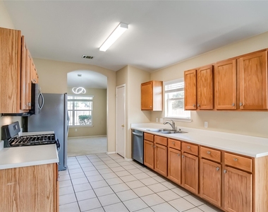 602 Mccarthur Dr - Photo Thumbnail 10