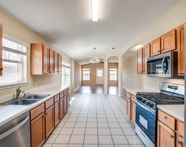 602 Mccarthur Dr - Photo Thumbnail 12