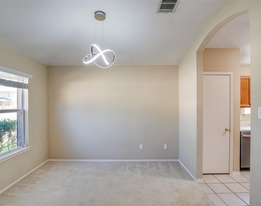 602 Mccarthur Dr - Photo Thumbnail 4