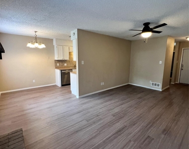 418 Linden St - Photo Thumbnail 8