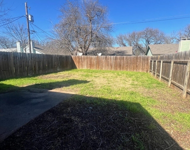 418 Linden St - Photo Thumbnail 1