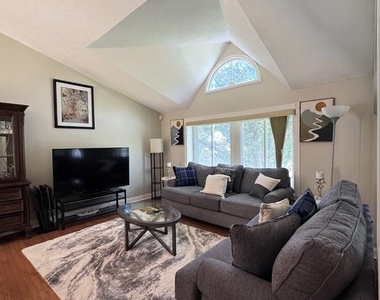 1269 Windmill Lane - Photo Thumbnail 9