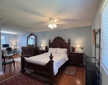 1269 Windmill Lane - Photo Thumbnail 5