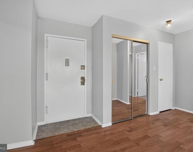 1111 W University Boulevard W - Photo Thumbnail 12