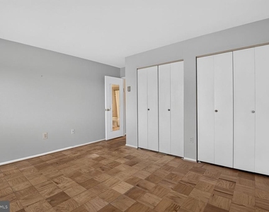 1111 W University Boulevard W - Photo Thumbnail 25