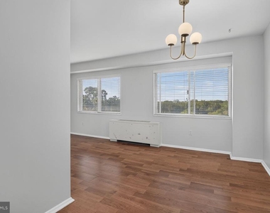 1111 W University Boulevard W - Photo Thumbnail 16