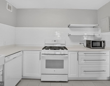1111 W University Boulevard W - Photo Thumbnail 18