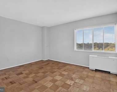 1111 W University Boulevard W - Photo Thumbnail 24
