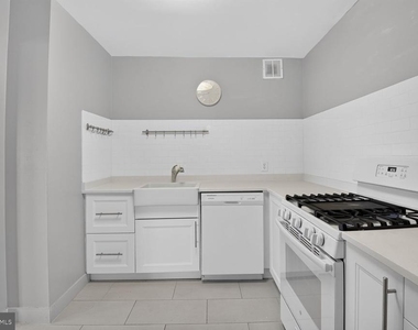 1111 W University Boulevard W - Photo Thumbnail 19