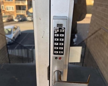 418 Girard Street - Photo Thumbnail 1
