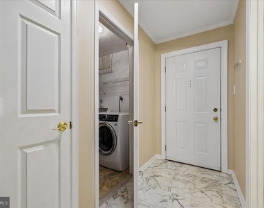 20404 Shore Harbour Drive - Photo Thumbnail 2