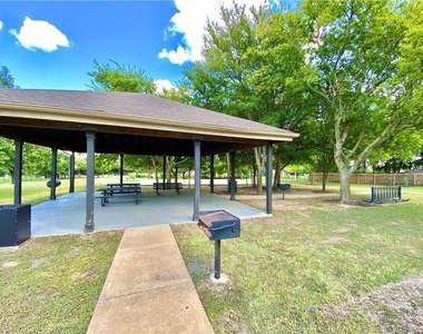 1001 Winnsboro Loop - Photo Thumbnail 34