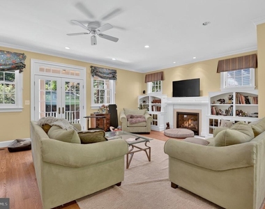 3511 Woodbine Street - Photo Thumbnail 8