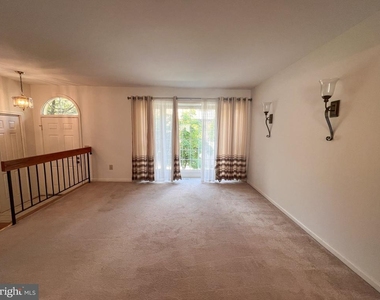 1951 Hickory Hill Lane - Photo Thumbnail 5