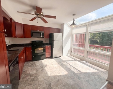 1951 Hickory Hill Lane - Photo Thumbnail 10