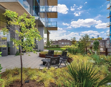 44 East Ave - Photo Thumbnail 16