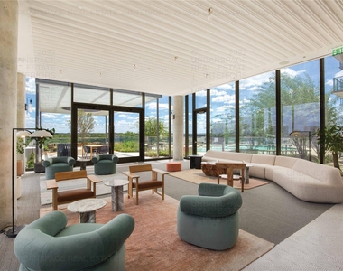 44 East Ave - Photo Thumbnail 15