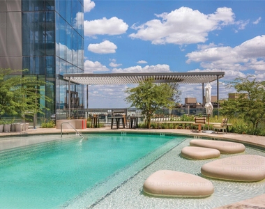 44 East Ave - Photo Thumbnail 11