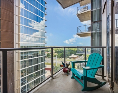 44 East Ave - Photo Thumbnail 8
