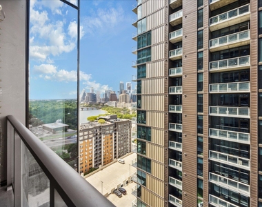 44 East Ave - Photo Thumbnail 9