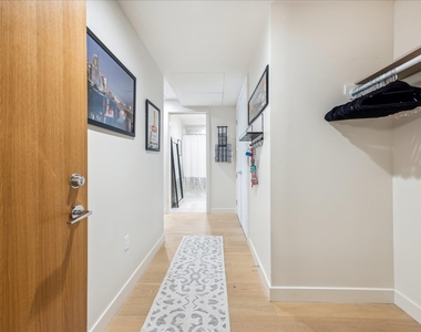 44 East Ave - Photo Thumbnail 7