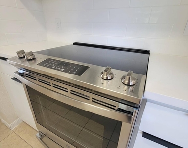 8706 Schick Rd - Photo Thumbnail 14