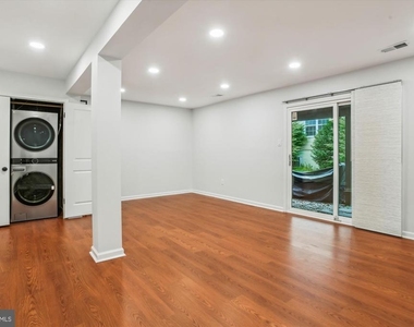 11756 Lone Tree Court - Photo Thumbnail 16