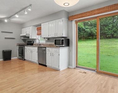 13083 Williamfield Drive - Photo Thumbnail 11
